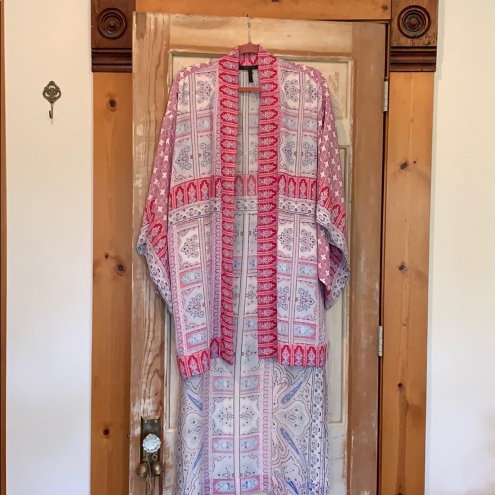 BCBG Shannan Kimono ❤️❤️❤️❤️❤️